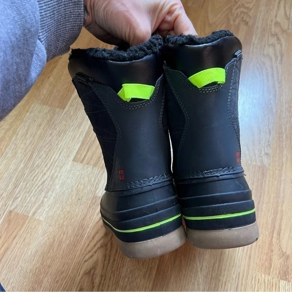 Swiss Tech Black Gray Lace Up Boys Winter Boots Size 11